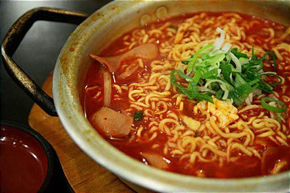 다음중 라면과 먹을수 있는 김치 한가지만 고른다면 | 인스티즈