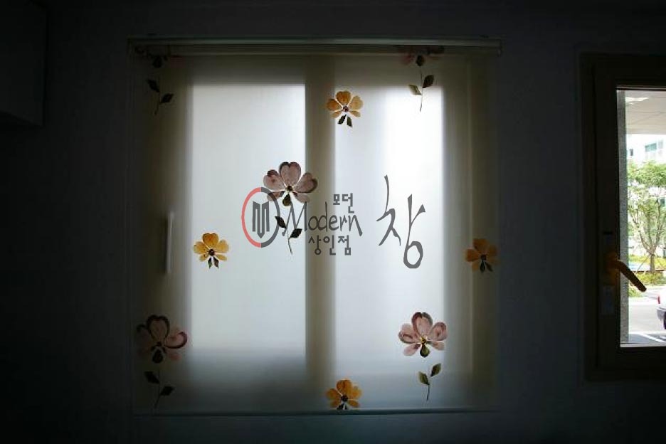 모던창 이미지