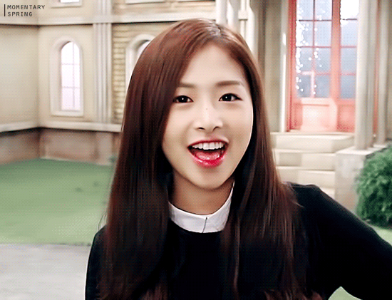 어느 멤버의 18살 vs 19~20살 비교 (에이프릴) | 인스티즈
