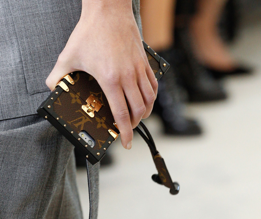 [루이비통] Louis Vuitton 신상 아이폰 7 케이스 가격정보 | 인스티즈