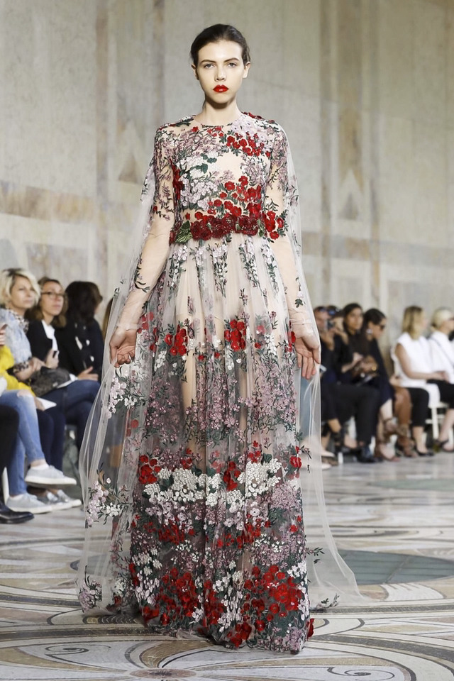 2018 S/S Giambattista Valli 오뜨꾸뛰르 컬렉션 | 인스티즈