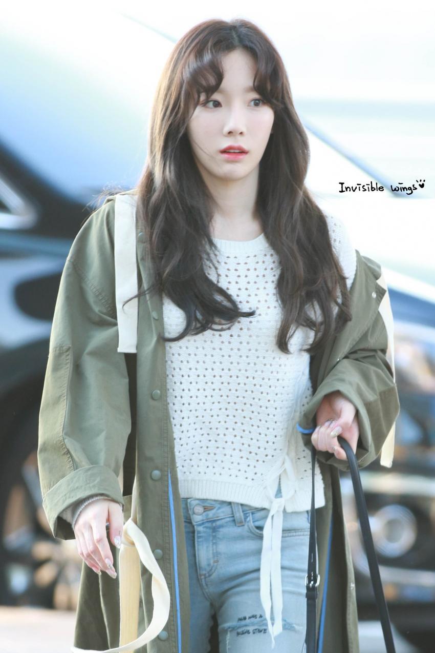 오늘자 출국하는 공항 태연.jpg | 인스티즈