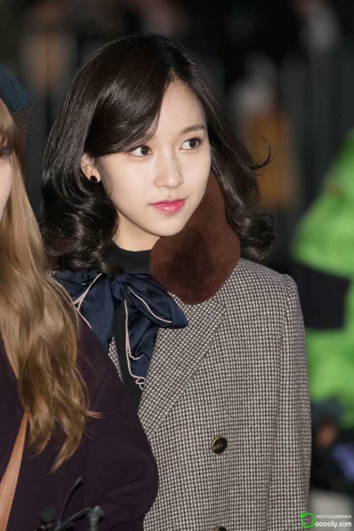 오늘 복고컨셉으로 출근한 트와이스 (우아한 미나리) | 인스티즈