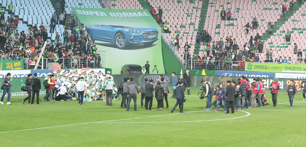 20151121 전북현대모터스 vs 성남FC 직관사진입니다.(2) *우승세레모니* | 인스티즈