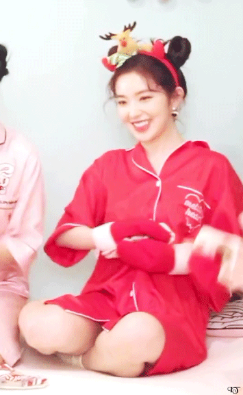 뿌까 머리도 잘어울리는 아이린.jpgif | 인스티즈