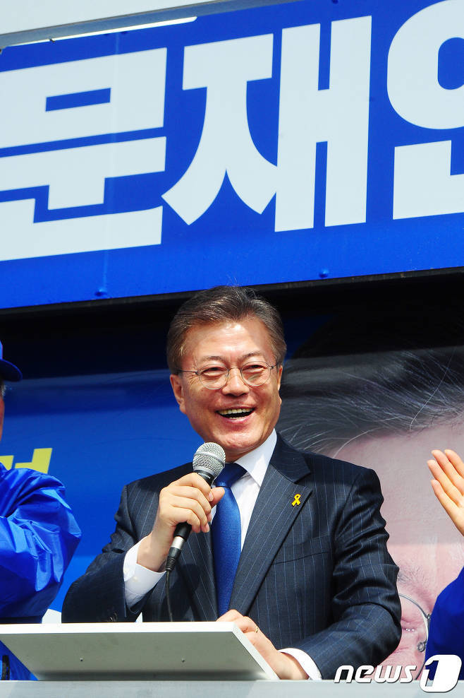 오늘 제주시 동문시장 찾은 문재인.jpg | 인스티즈