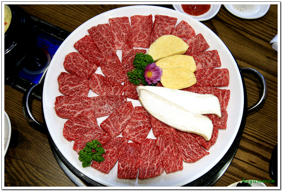 명품한우마을 이미지