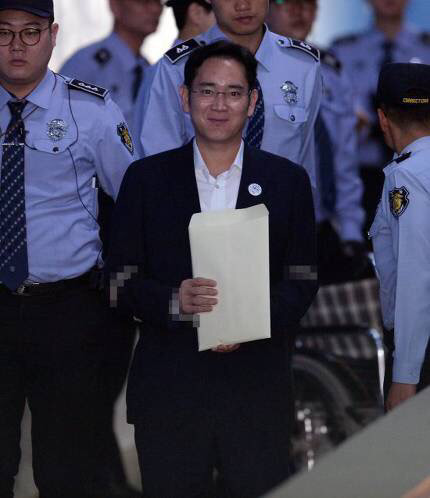 오늘자 싱글벙글 이재용.jpg | 인스티즈