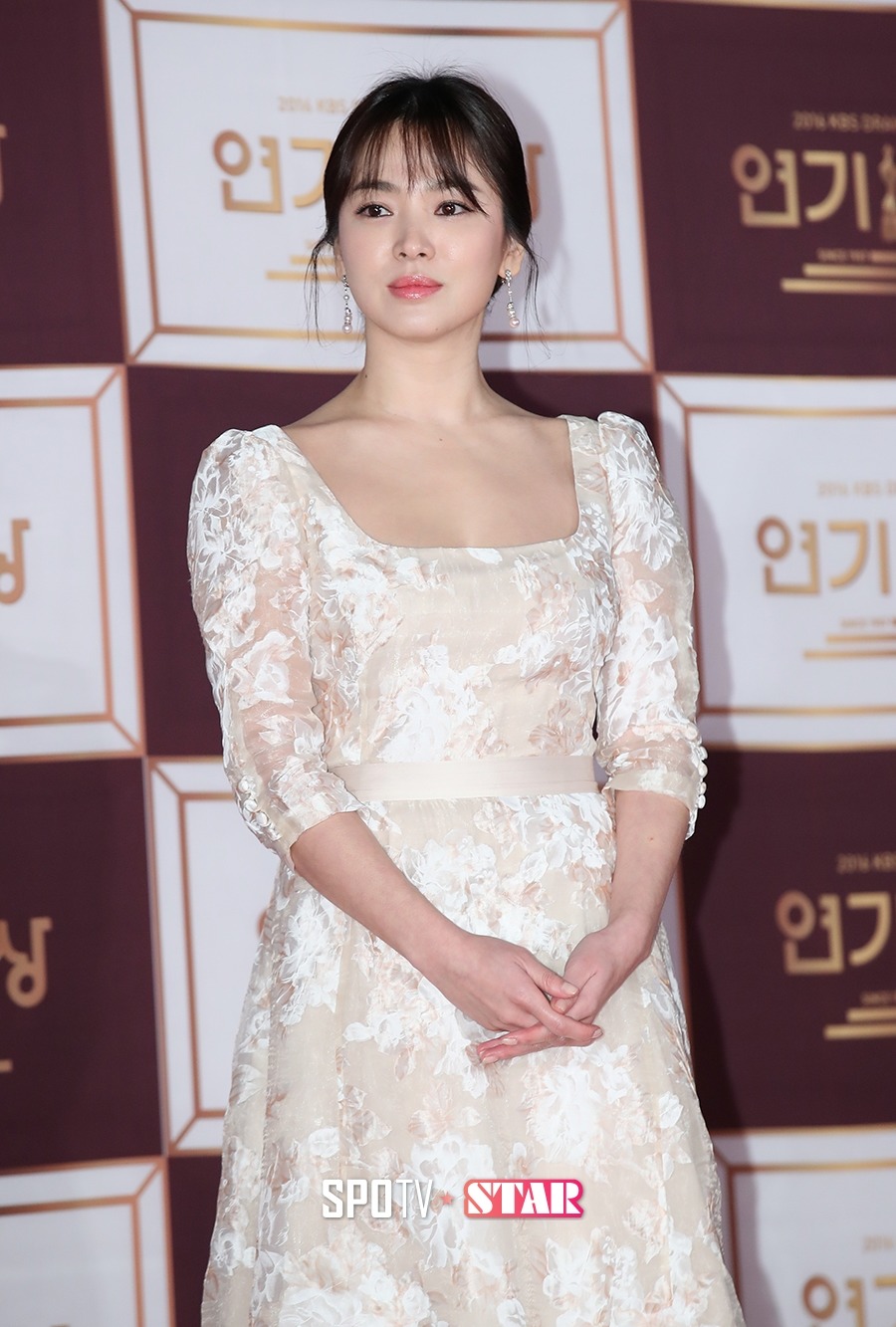 송혜교 kbs 연기대상 포토월. ㄷㄷㄷㄷ jpg | 인스티즈