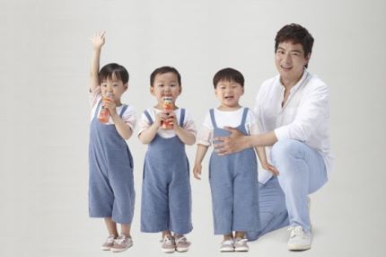 삼둥이네 이미지