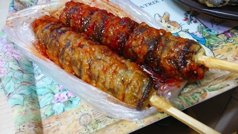 떡꼬치소스를 바른 순대꼬치.jpg | 인스티즈