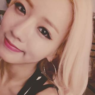 여성스럽게도 보이쉬하게도 보일 수가 있는 패션 아이템 | 인스티즈