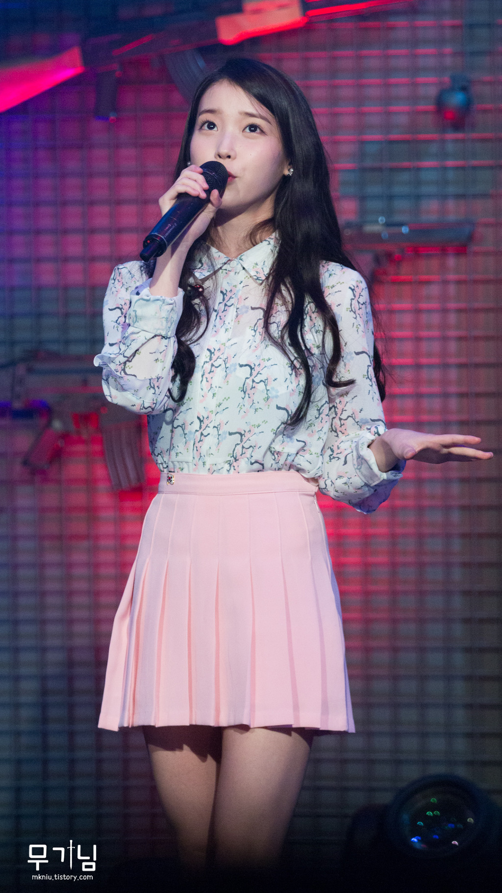 [2016.03.01] 서든어택 결승 축하공연 아이유 B컷 by무기님 | 인스티즈