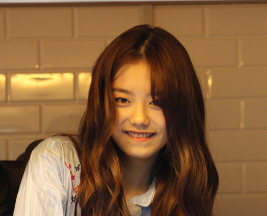 분위기 있는 아이오아이 IOI 김소혜.gif | 인스티즈