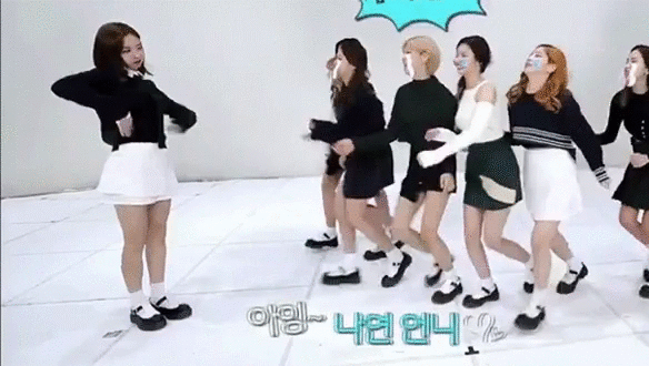 [트와이스] 나연이 떡볶이 먹는거 딱걸렸어 | 인스티즈