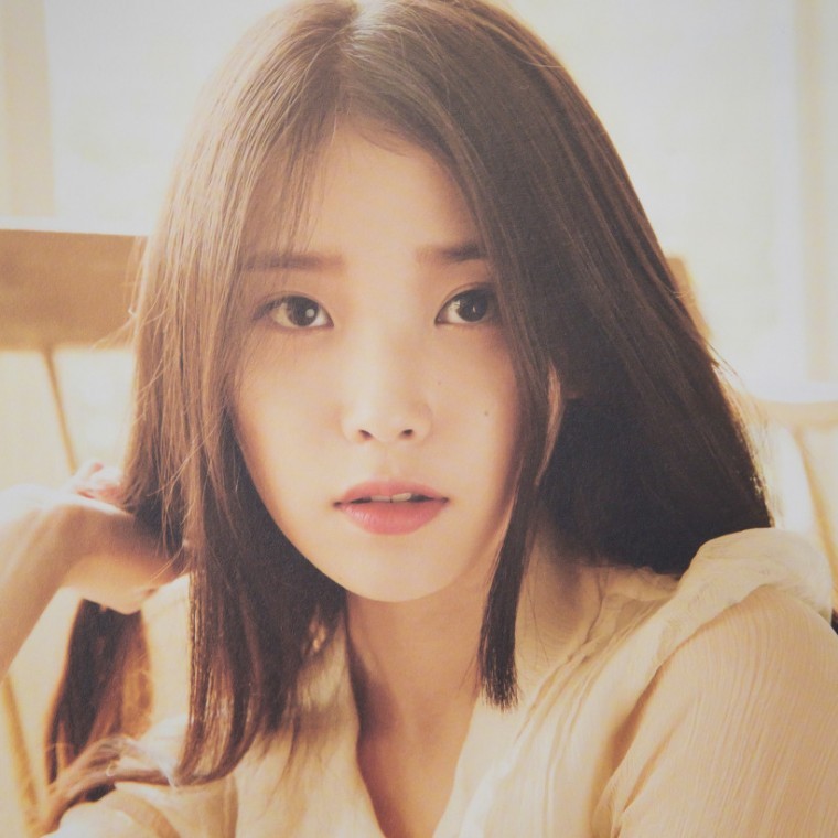 아이유 (IU) 2016년 달력 | 인스티즈