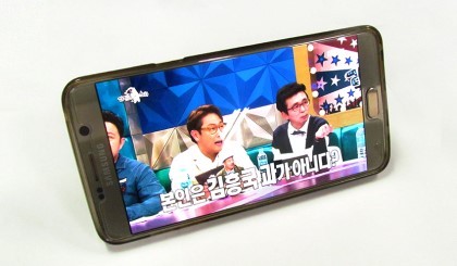 스마트폰 사용하는 사람들의 잇아이템 ㄷㄷ.jpg | 인스티즈