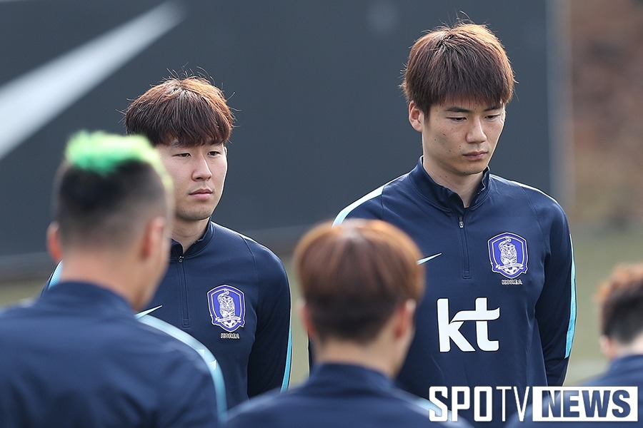 오늘자 굳은 표정으로 회복 훈련하는 축구대표팀 | 인스티즈