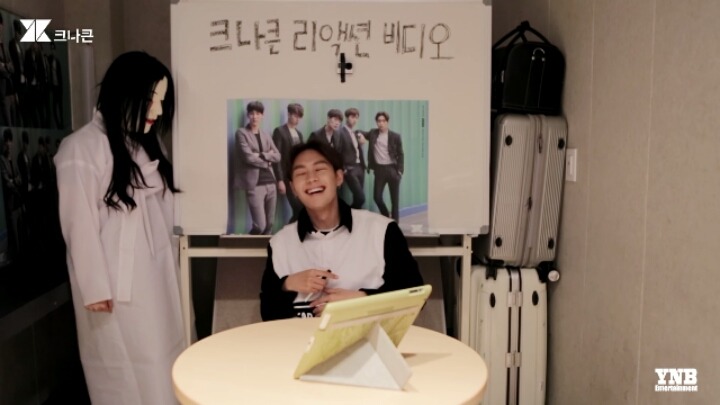 눈치없기론 지석진 뺨치는 아이돌 (귀짤주의) | 인스티즈