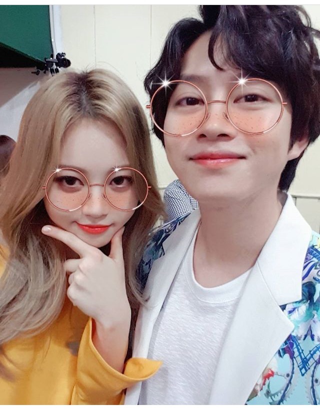 오늘자 유라 김희철 | 인스티즈