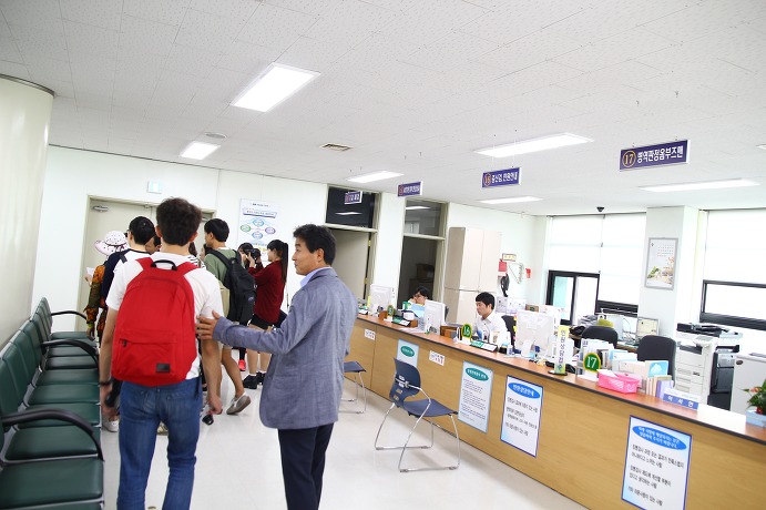 청춘내과 이미지