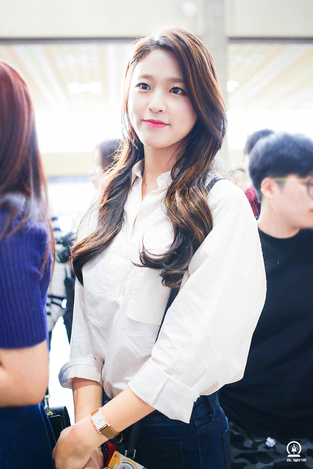 공항에서 설현.jpg | 인스티즈