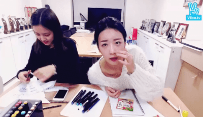 손나은&보미.gif | 인스티즈