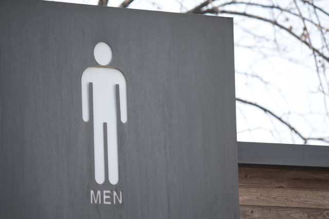 남자화장실 짜증나는 경우 세가지 | 인스티즈