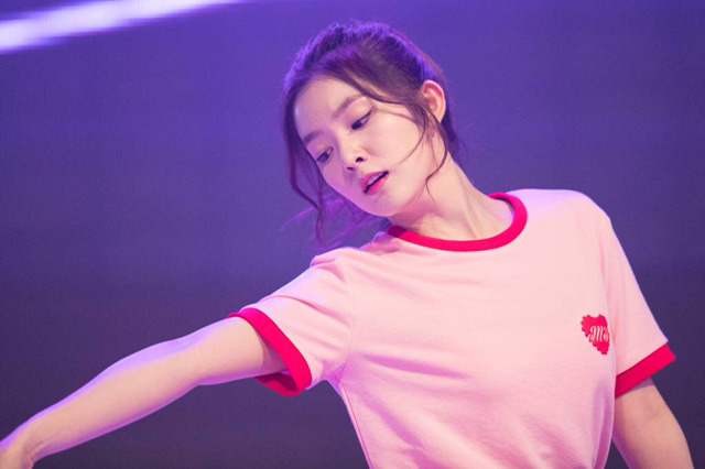 옆태보스 아이린 | 인스티즈