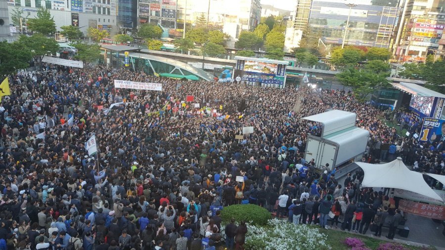[문재인] 오늘 야탑 유세 풀샷.jpg | 인스티즈