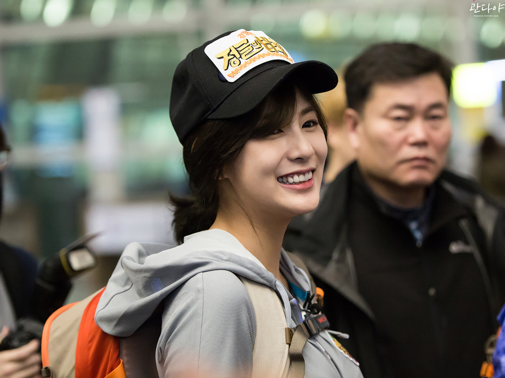 160324 인천공항 출국 에이핑크 하영 By.관다야 | 인스티즈