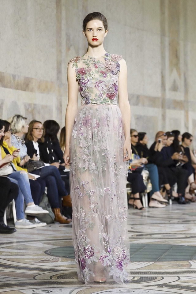 2018 S/S Giambattista Valli 오뜨꾸뛰르 컬렉션 | 인스티즈