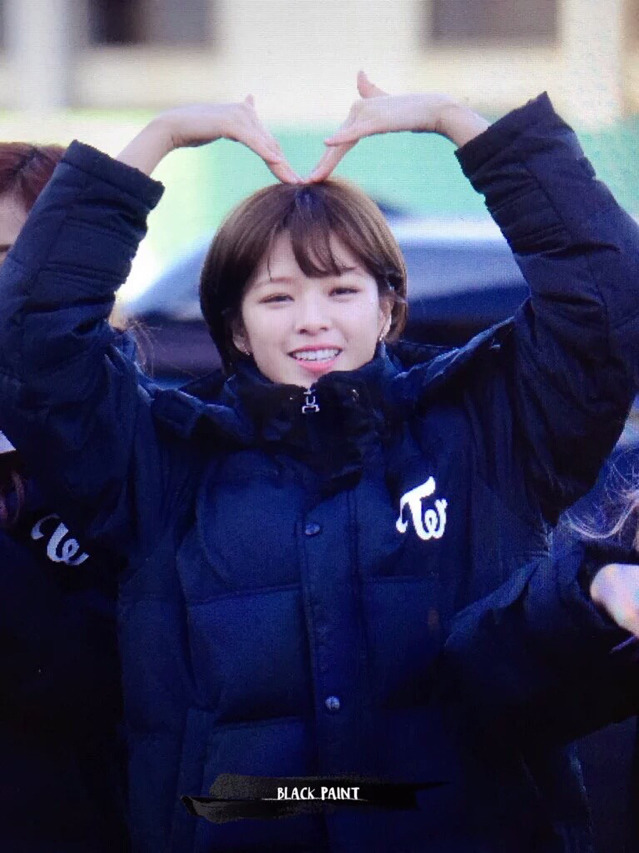 점점 여성스러워지는 트와이스 정연.jpg | 인스티즈