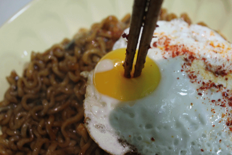 매일먹어도 맛있는 짜장라면 움짤 gif | 인스티즈