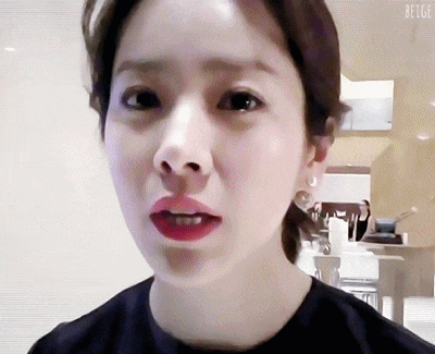 뽀뽀 하는 한지민 | 인스티즈