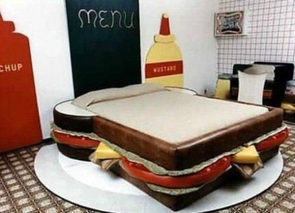 야식 생각나는 침대 | 인스티즈