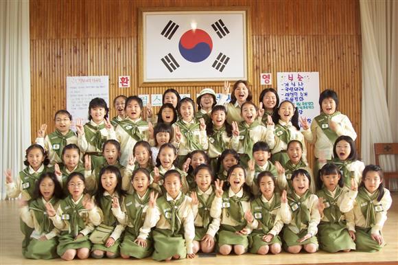 초등학교 때 교문앞에서 만나면 부러웠던 친구들 | 인스티즈