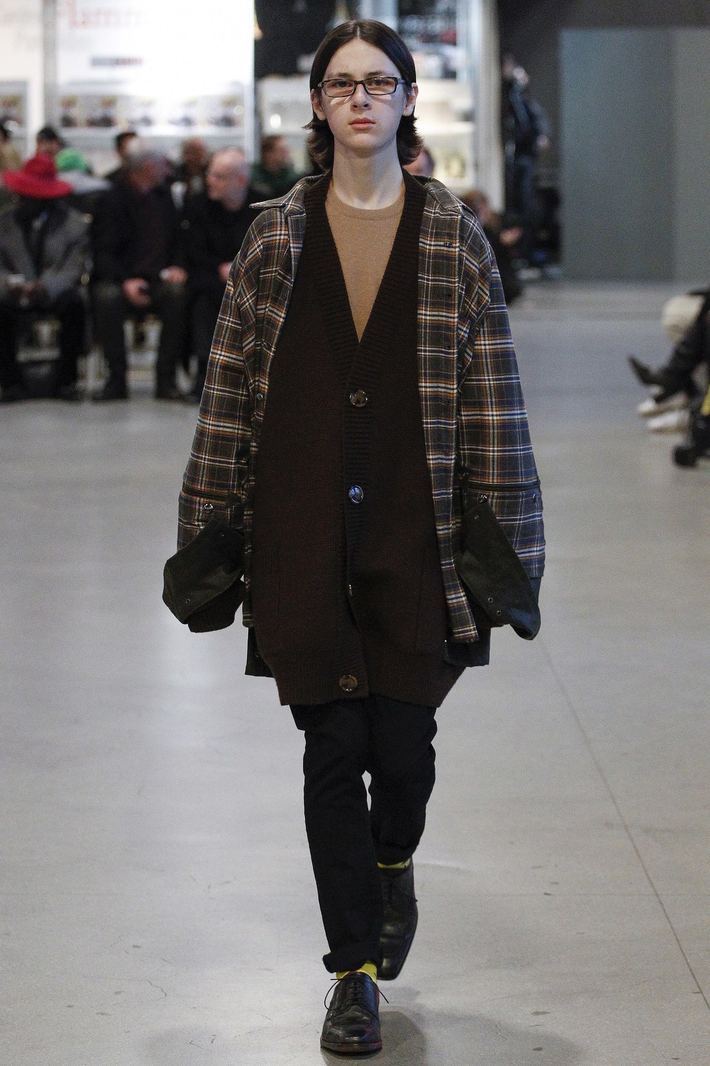 베트멍 2017.18 F/W 남성복 & 여성복 컬렉션 | 인스티즈