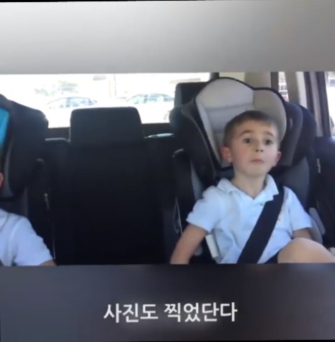 아기가 남동생이란 말에 엇갈린 두 형제의 반응ㅋㅋㅋ | 인스티즈