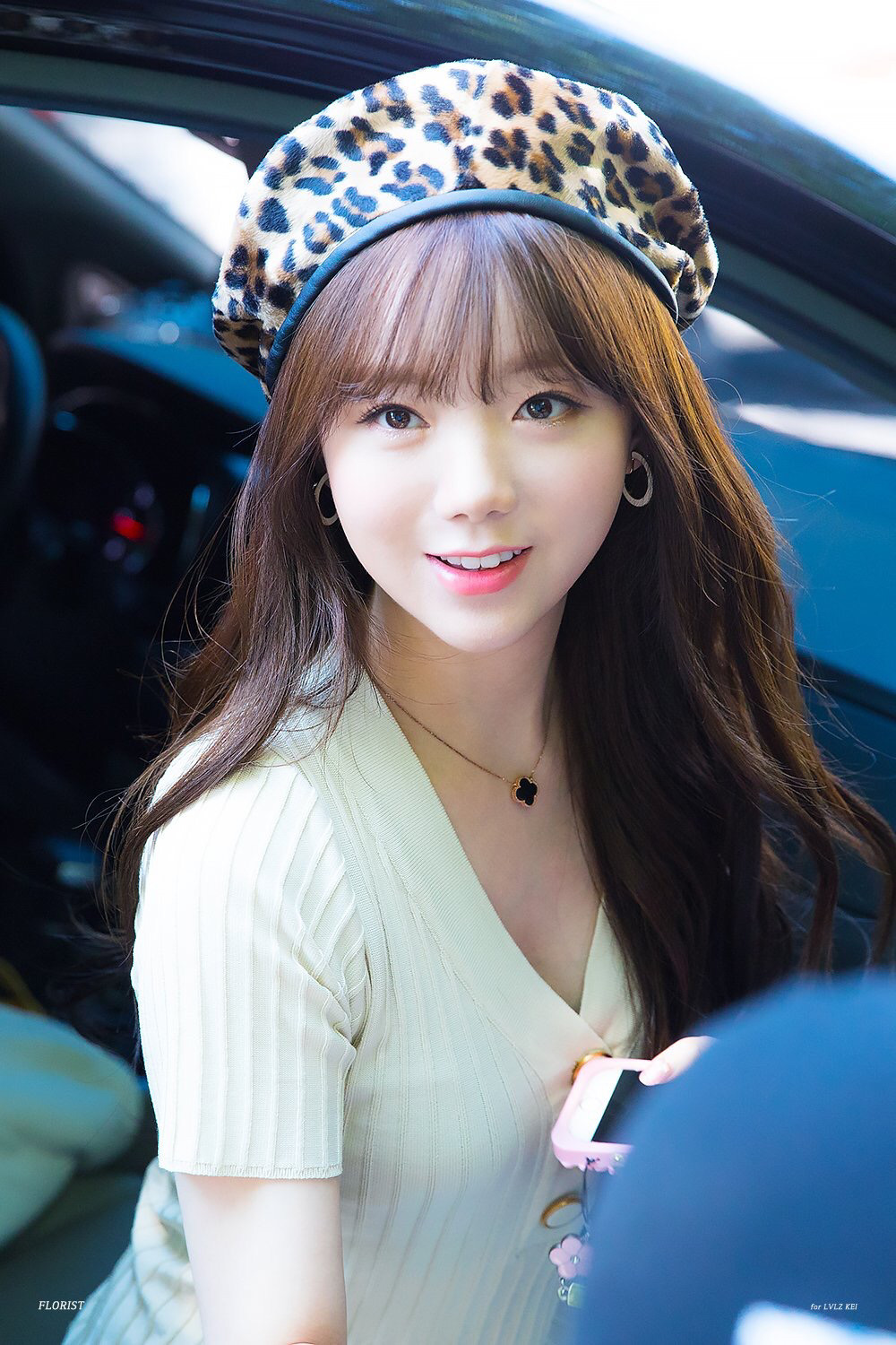[러블리즈] 비가 처량하게 내려서 케이 | 인스티즈