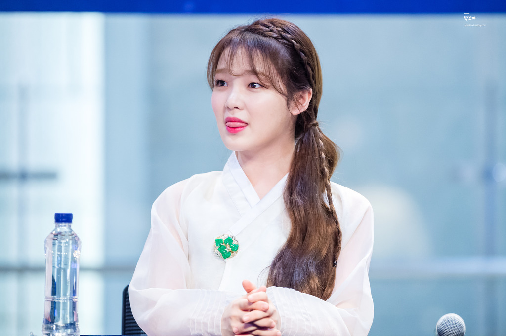 한복을 자주 입는 여자 아이돌 | 인스티즈