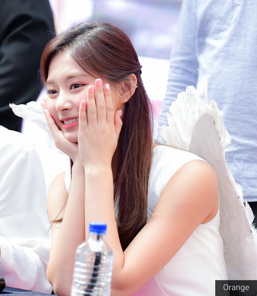 레전드 찍은 쯔위..jpg | 인스티즈