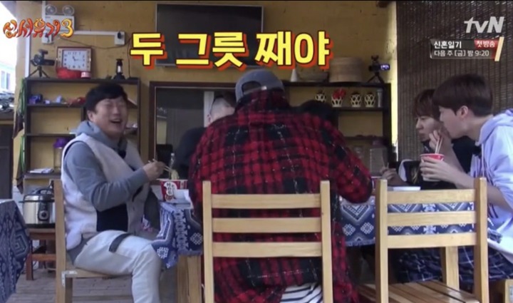 밥을 잘 못먹는 강호동을 걱정하는 이수근.JPG | 인스티즈