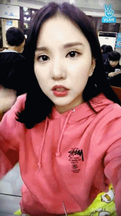 뾰로통해진 여자친구 은하 gif | 인스티즈