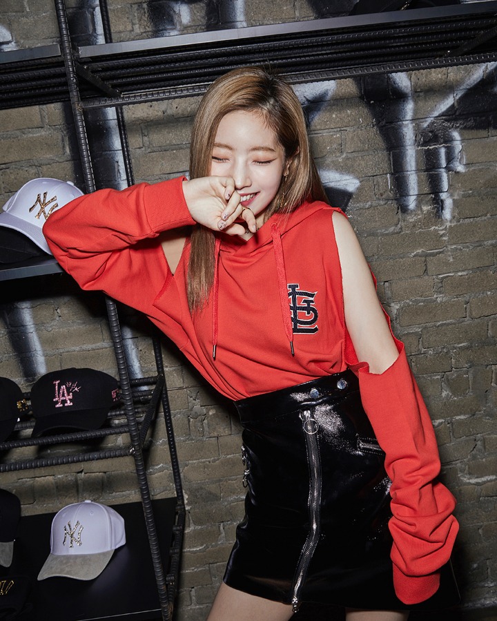  오늘자 MLB 인스타에 올라온 트와이스 화보 49P | 인스티즈
