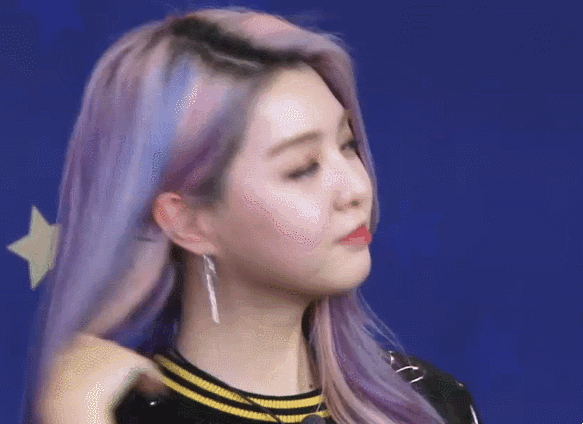 유혹하는 러블리즈 지수.gif | 인스티즈