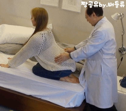 고양이자세 알려주시는 선생님.gif | 인스티즈