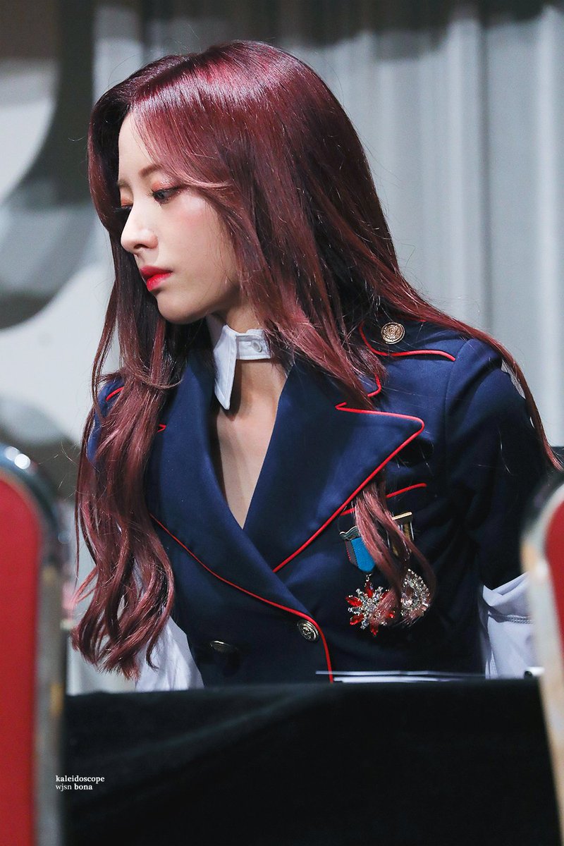 우주소녀 보나의 옆태.jpgif | 인스티즈