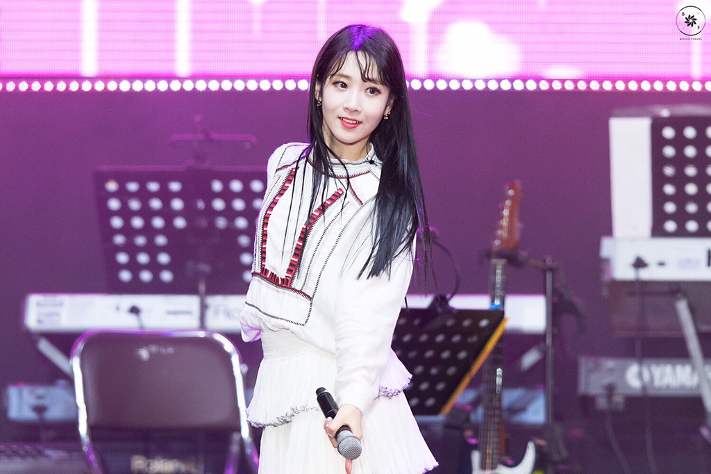 [러블리즈] 아침부터 조금 쌀쌀한 날씨인 것 같아서 지애 | 인스티즈