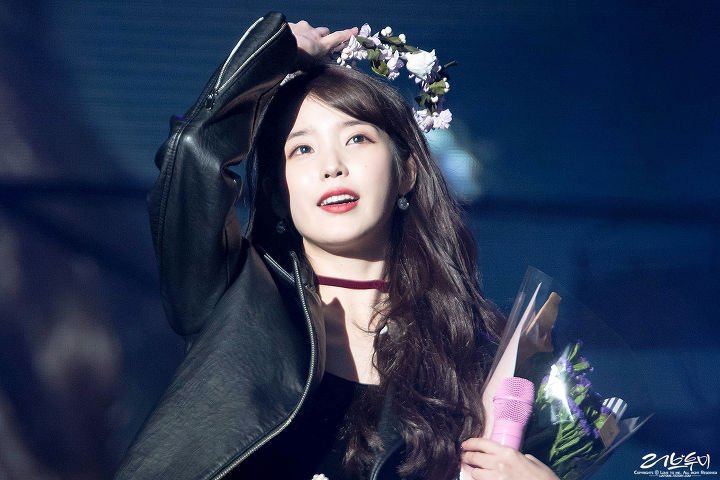 여러분 아이유나 보고 가시죠.jpgif | 인스티즈